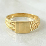 Striped Belt Ring 4.35gr / Size 11 / 18K Gold Striped Belt Ring 4.35gr / Size 11 / 18K Gold