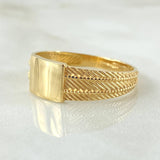 Striped Belt Ring 4.35gr / Size 11 / 18K Gold Striped Belt Ring 4.35gr / Size 11 / 18K Gold