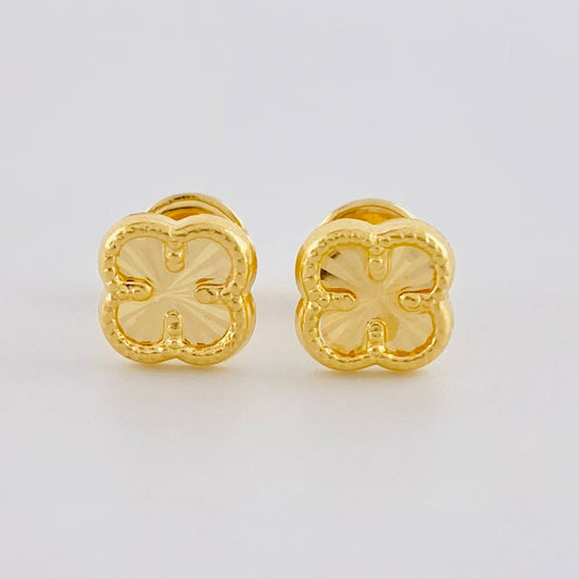 Topos Trebol 0.55 g / in / 6.95 mm Oro Amarillo 18K