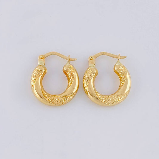 Candongas Aura Twist 1.6 g / 3/4 in Oro Amarillo 18K
