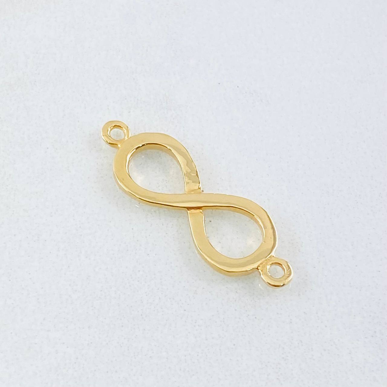 Charm Infinity 1.1gr / 1in / 18K Gold Charm Infinity 1.1gr / 1in / 18K Gold