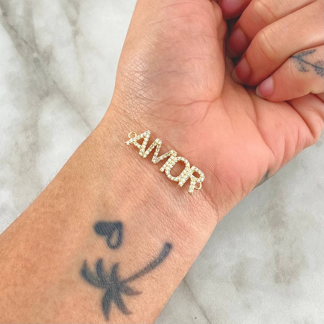 Charm Love 1.75gr / 2.9cm / White Zircons 18K Yellow Gold Charm Love 1.75gr / 2.9cm / White Zircons 18K Yellow Gold