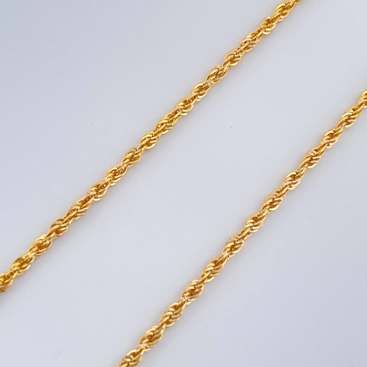 Set Cadena y Dije Lazo+ San Benito 1.25gr / 15 3/4 in / 1.2mm Oro Amarillo 18K $ Set Cadena y Dije Lazo+ San Benito 1.25gr / 15 3/4 in / 1.2mm Oro Amarillo 18K $
