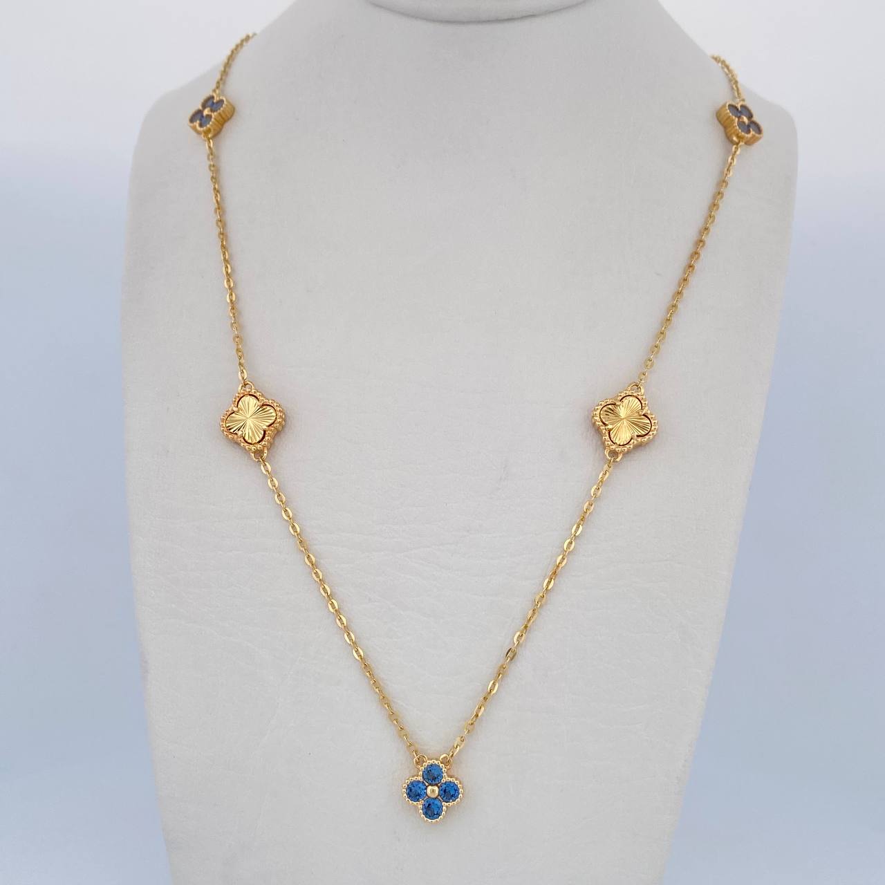 Cadena Aro Seguido Treboles 7.6gr / 50.6cm / 1.1mm Diamantada Circones Azules Oro Amarillo 18K & Cadena Aro Seguido Treboles 7.6gr / 50.6cm / 1.1mm Diamantada Circones Azules Oro Amarillo 18K &