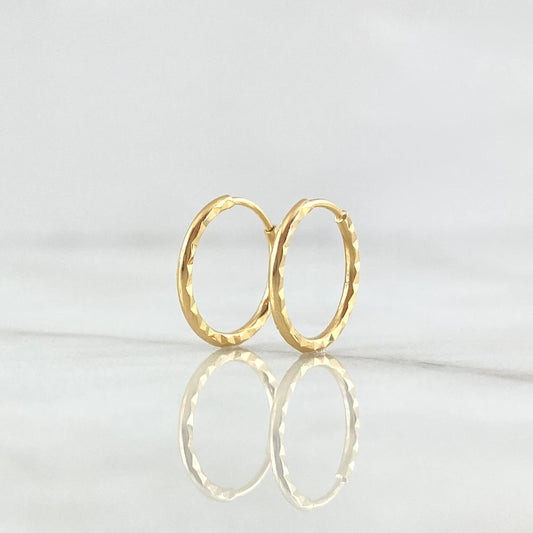 Candongas Aro Rayado 0.85g / 1/2 in Oro Amarillo 18K