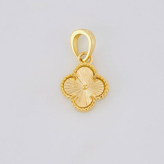 Dije Trebol Diamantado 1.3g / 3/4 in Oro Amarillo 18K