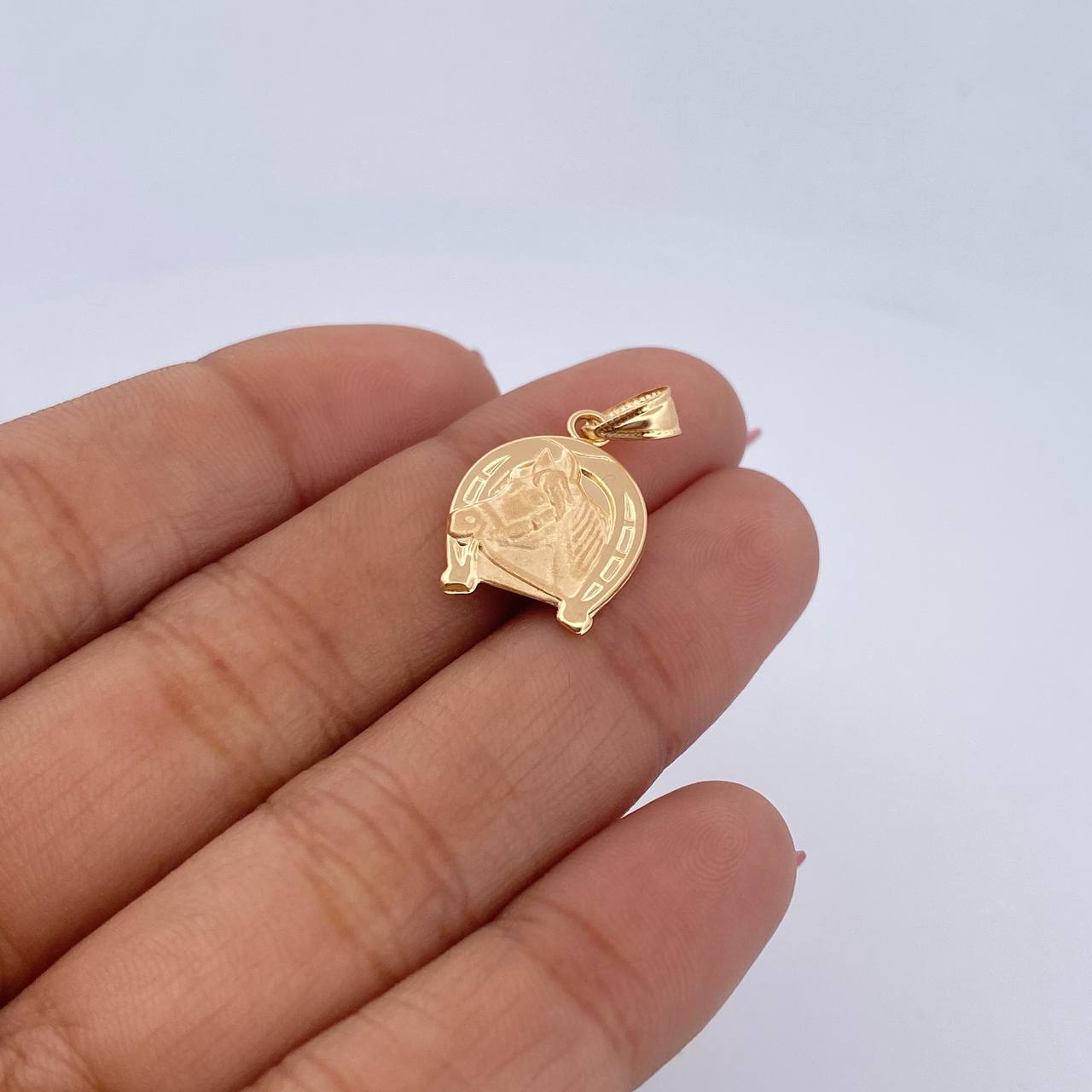 Dije Herradura de Caballo 1.15gr / 1 in / Oro Amarillo 18K % Dije Herradura de Caballo 1.15gr / 1 in / Oro Amarillo 18K %