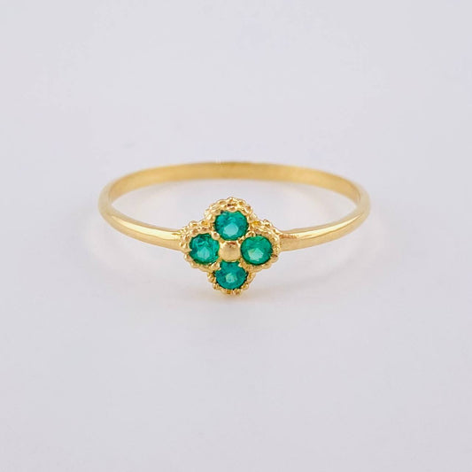 Anillo Flor Trebol 1.2 g / T8 Oro Amarillo 18K