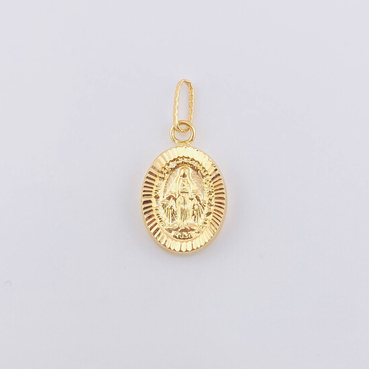 Dije Milagrosa 0.85gr / 3/4 in / Oro Amarillo 18K * Dije Milagrosa 0.85gr / 3/4 in / Oro Amarillo 18K *