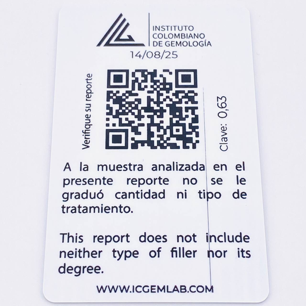 Dije Cubo Esmeralda 63pts 0.7gr / 1/4 in / Oro Amarillo 18K © Dije Cubo Esmeralda 63pts 0.7gr / 1/4 in / Oro Amarillo 18K ©