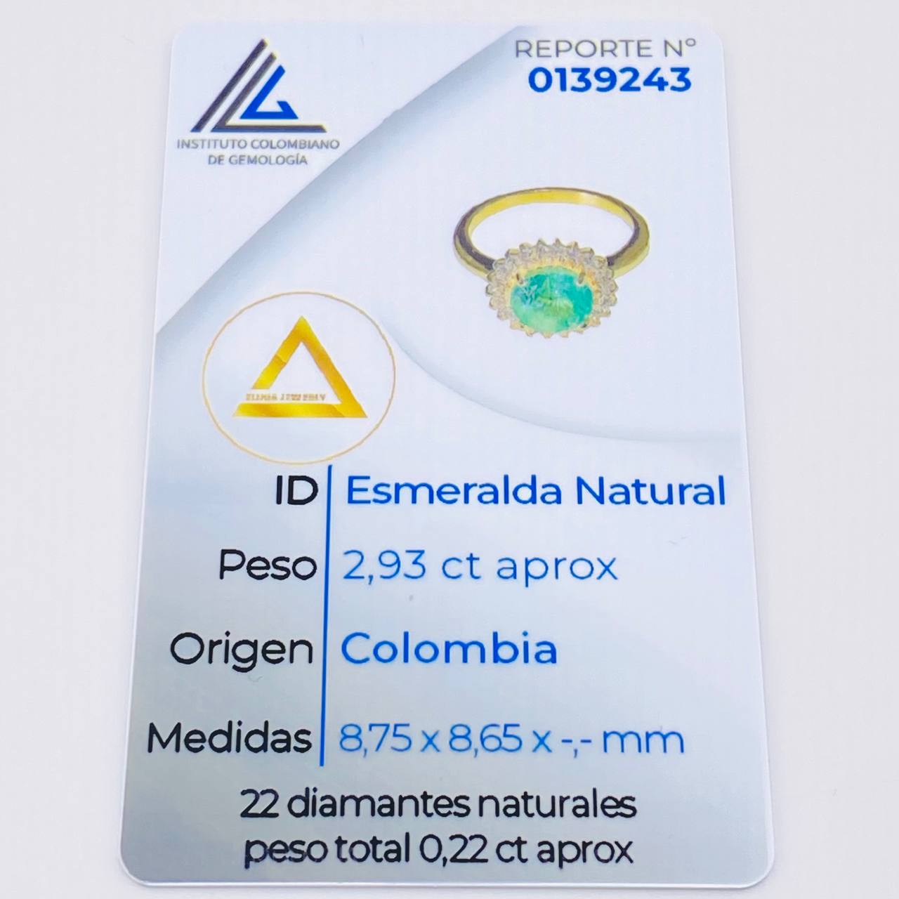 Anillo Girasol Esmeralda 2.93 Qts Diamantes 22pts 5.35gr / T7 1/4 / Oro Amarillo 18K © Anillo Girasol Esmeralda 2.93 Qts Diamantes 22pts 5.35gr / T7 1/4 / Oro Amarillo 18K ©