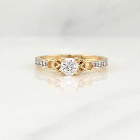 Anillo Solitario 2.6 g / T5,75 Oro Amarillo 18K