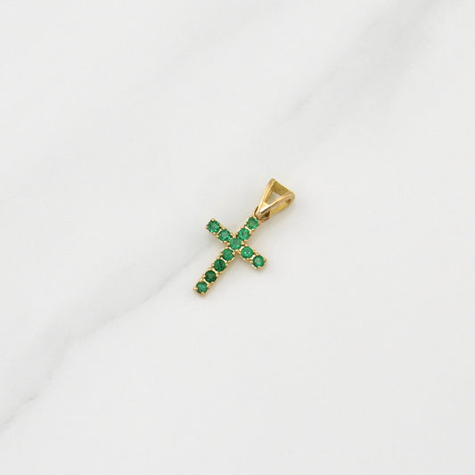 Dije Cruz Esmeraldas 50pts 0.6g / 3/4 in Oro Amarillo 18K