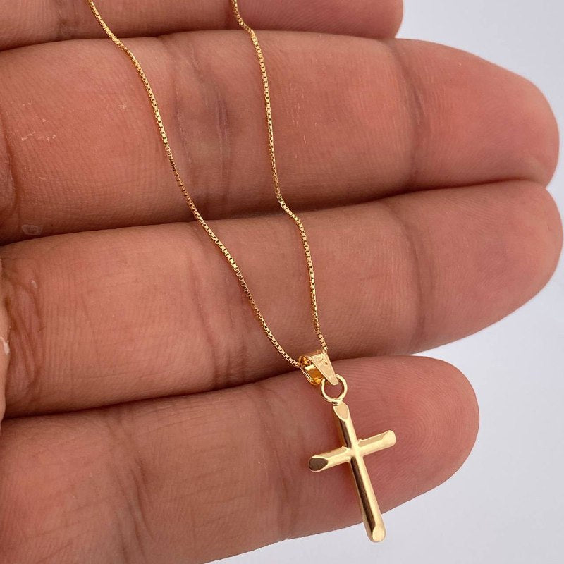 Set Cadena y Dije Veneciana+Cruz 1.35gr / 15 1/2 in / 0.46mm Oro Amarillo 18K $ Set Cadena y Dije Veneciana+Cruz 1.35gr / 15 1/2 in / 0.46mm Oro Amarillo 18K $