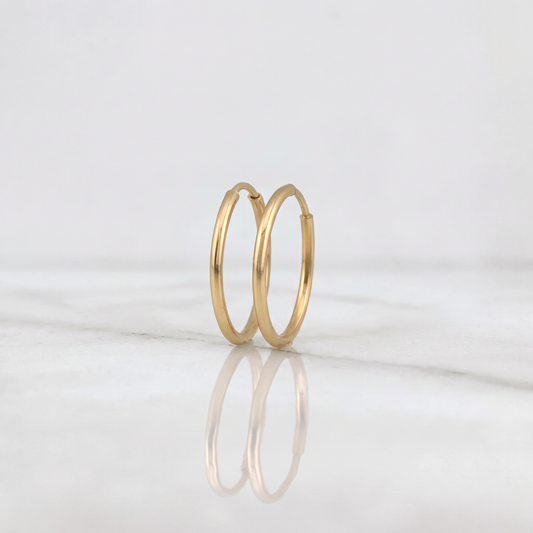 Candongas Aro Liso 0.5g / 1/2 in Oro Amarillo 18K