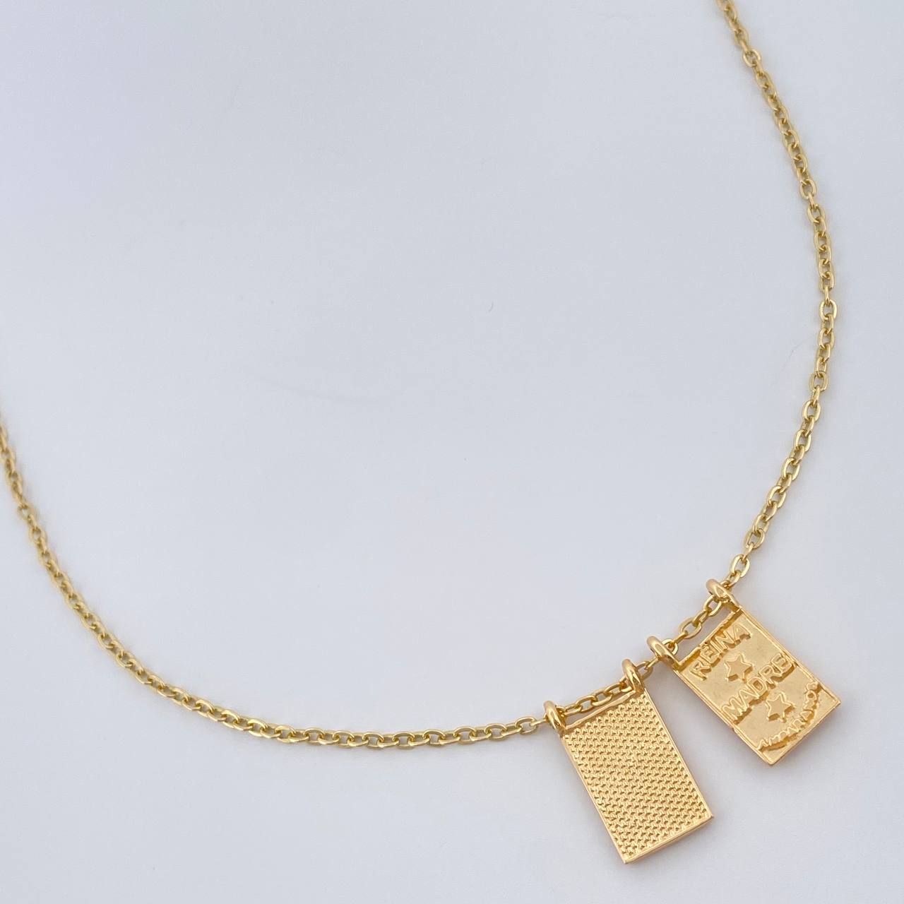 Cadena Aro Seguido Escapulario 4.25gr / 18 in / 1mm Oro Amarillo 18K & Cadena Aro Seguido Escapulario 4.25gr / 18 in / 1mm Oro Amarillo 18K &