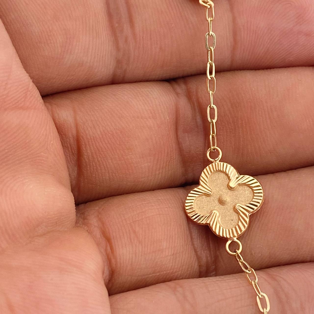 Pulso Trebol Cajon 3.7gr / 7 1/2 in / 1.7mm Oro Amarillo 18K % Pulso Trebol Cajon 3.7gr / 7 1/2 in / 1.7mm Oro Amarillo 18K %