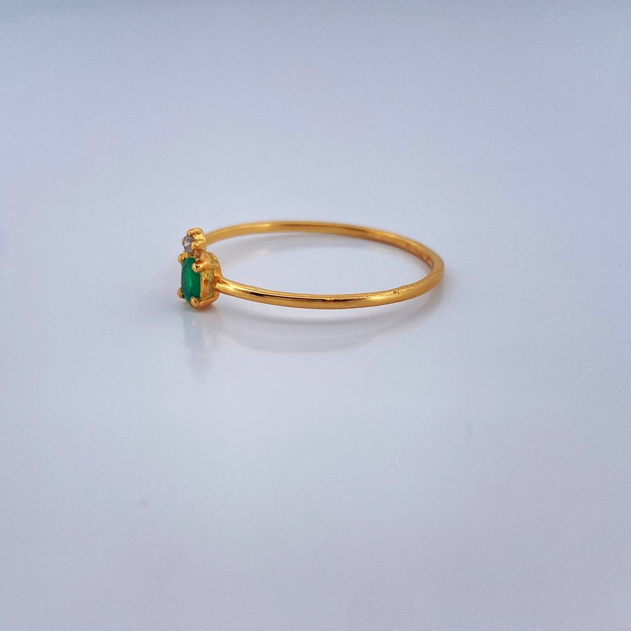 Anillo Tortuga Esmeraldas Diamante 0.8gr / T8 / Oro Amarillo 18K $ Anillo Tortuga Esmeraldas Diamante 0.8gr / T8 / Oro Amarillo 18K $