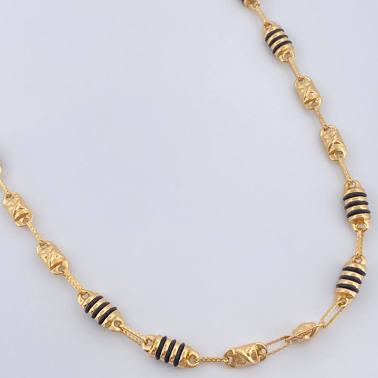 Cadena Barril 12.45gr / 24 1/2 in / 5mm Oro Amarillo 18K % Cadena Barril 12.45gr / 24 1/2 in / 5mm Oro Amarillo 18K %