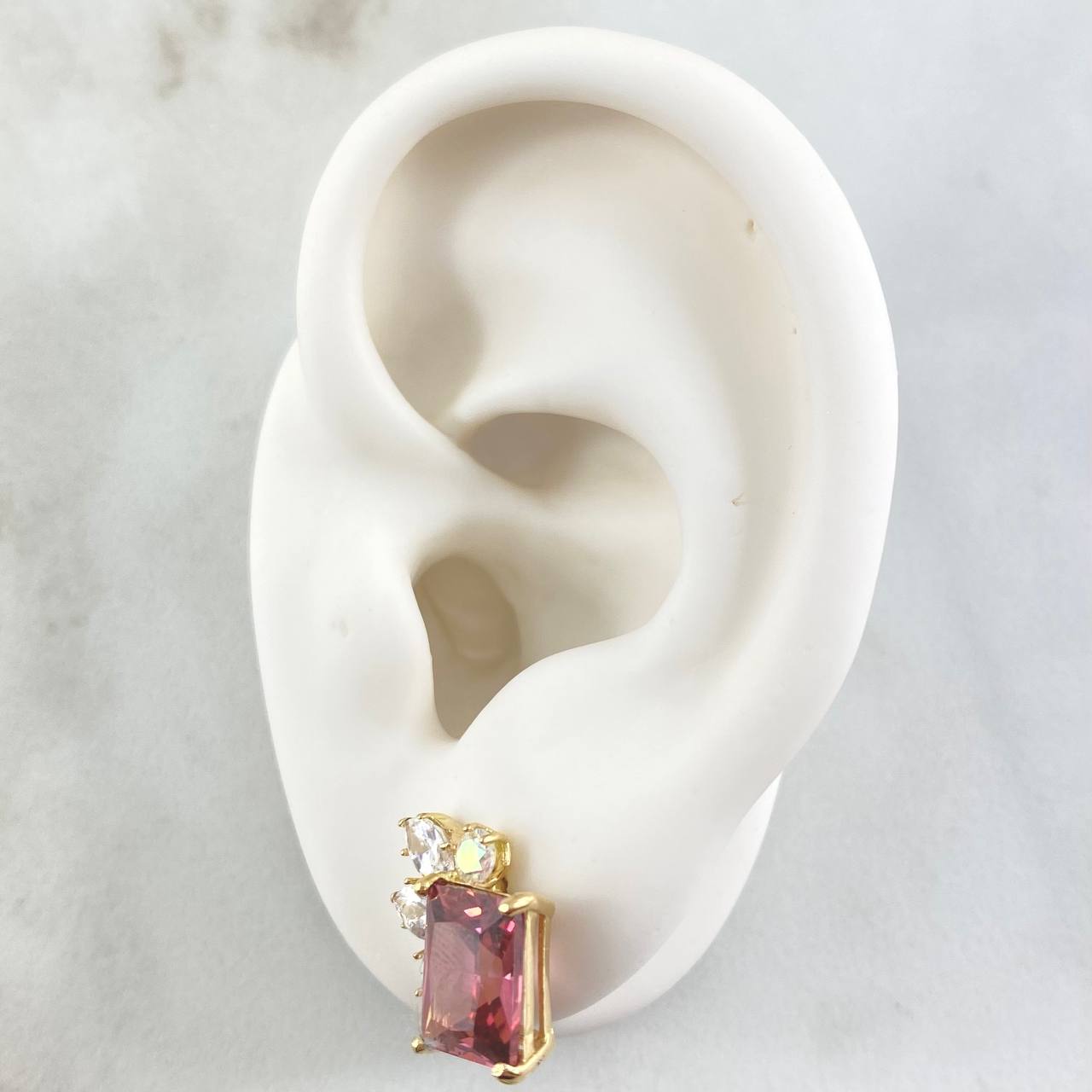 Princess Cut Rectangle Stud Earrings 4.85gr / 1cm (0.4in) / Natural Pearl 18K Gold Princess Cut Rectangle Stud Earrings 4.85gr / 1cm (0.4in) / Natural Pearl 18K Gold