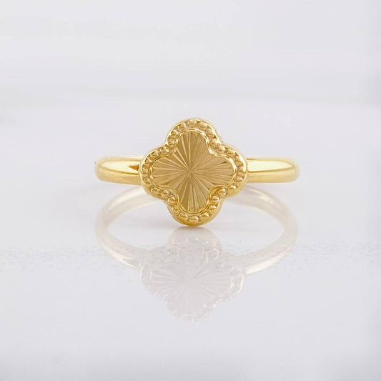 Diamond Cut Clover Ring 0.95g / T4 3/4 18K Yellow Gold