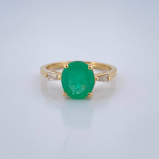 Anillo Solitario Ovalado Esmeralda 2.8gr / T6 / Oro Amarillo 18K %