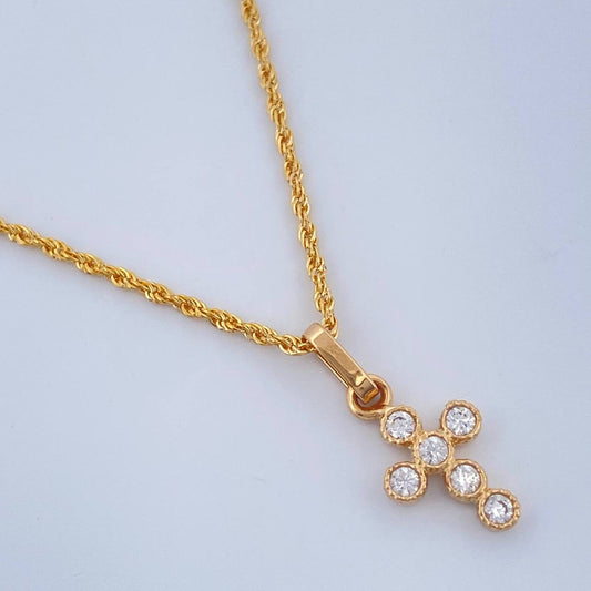 Set Cadena y Dije Lazo + Cruz 1.55gr / 17 3/4 in / 1.15mm Oro Amarillo 18K &