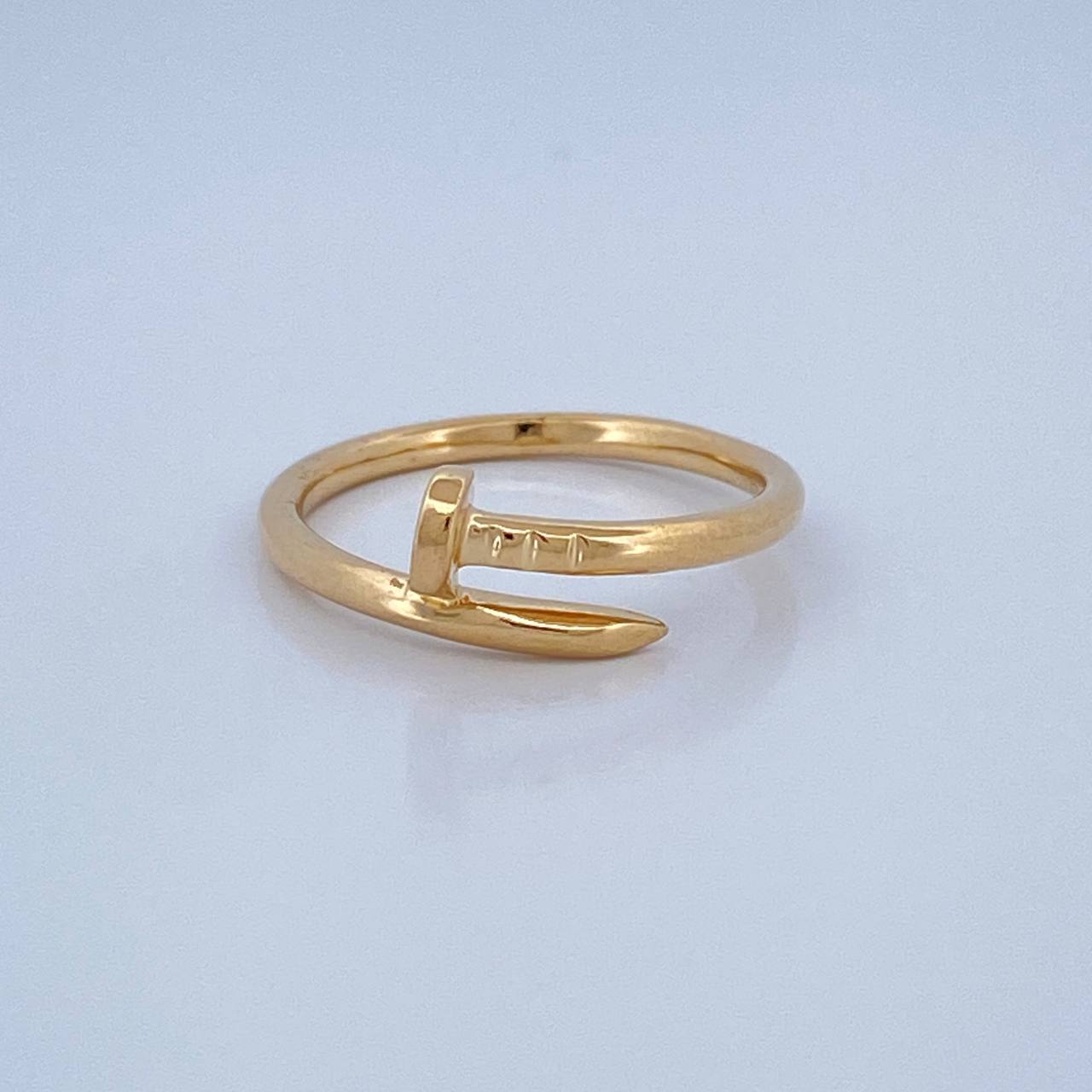 Anillo Clavo 2.75gr / T6 1/2 / Oro Amarillo 18K % Anillo Clavo 2.75gr / T6 1/2 / Oro Amarillo 18K %