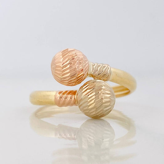 You and Me Ring 1.7g / Size 9 1/4 Three Golds 18K