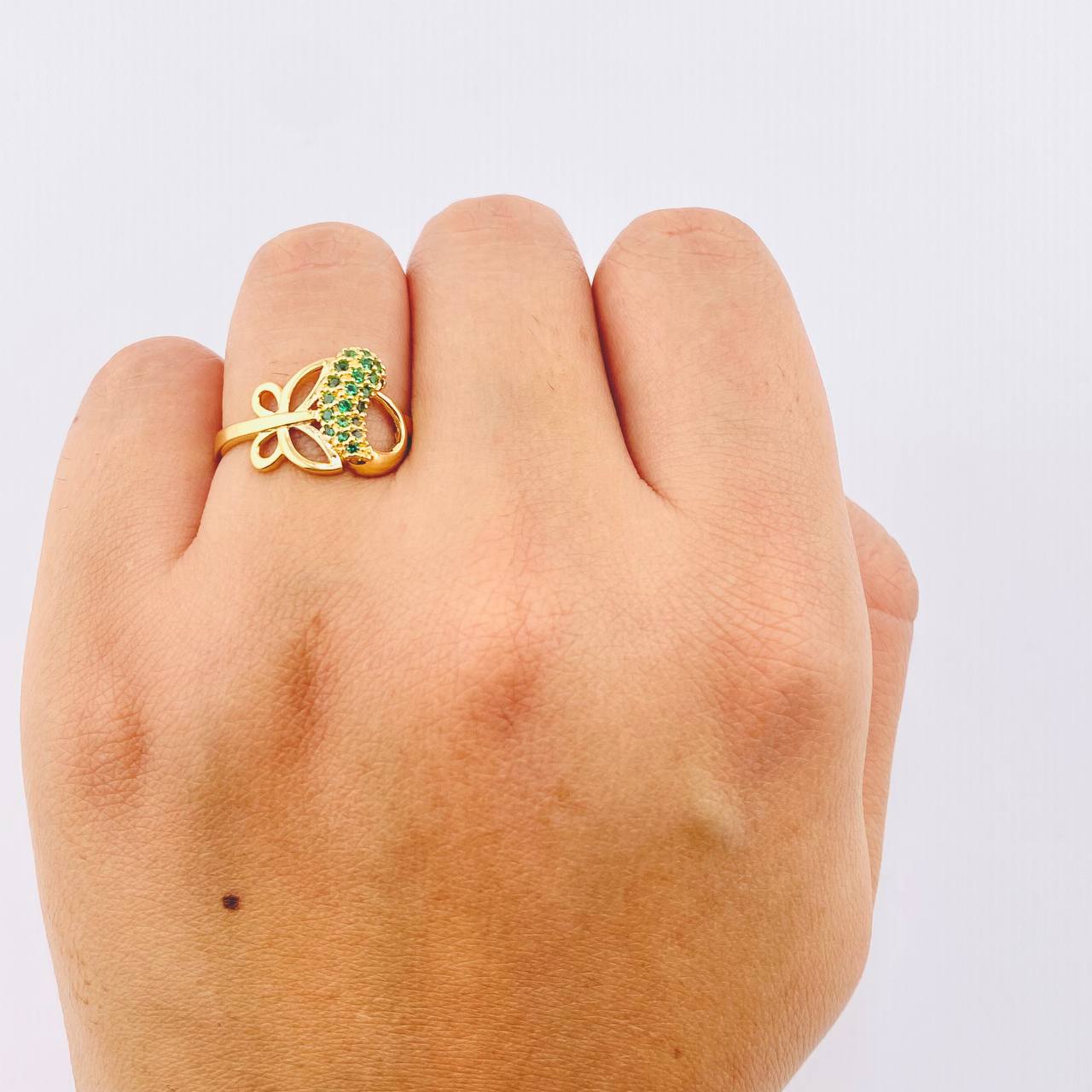 Anillo Mariposa 2.5gr / T6 1/4 / Oro Amarillo 18K © Anillo Mariposa 2.5gr / T6 1/4 / Oro Amarillo 18K ©