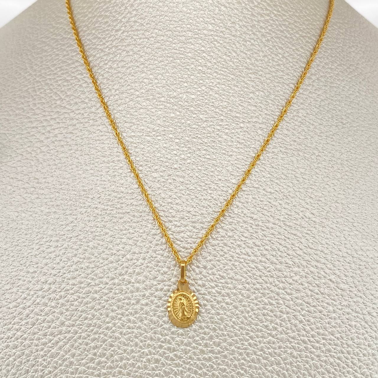 Set Cadena y Dije Lazo + Virgen Guadalupe 1.6gr / 16 in / 0.85mm Oro Amarillo 18K % Set Cadena y Dije Lazo + Virgen Guadalupe 1.6gr / 16 in / 0.85mm Oro Amarillo 18K %