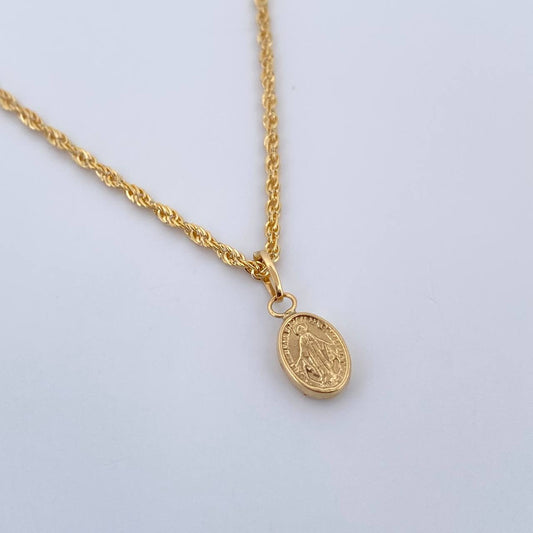 Set Cadena y Dije Lazo+ Virgen Milagrosa 1.4gr / 15 3/4 in / 1.44mm Oro Amarillo 18K $