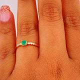 Anillo Cuadrado Esmeralda 1.75gr / T7 1/4 / Oro Amarillo 18K & Anillo Cuadrado Esmeralda 1.75gr / T7 1/4 / Oro Amarillo 18K &