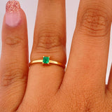 Anillo Cuadrado Esmeralda 1.8gr / T6 1/4 / Oro Amarillo 18K & Anillo Cuadrado Esmeralda 1.8gr / T6 1/4 / Oro Amarillo 18K &