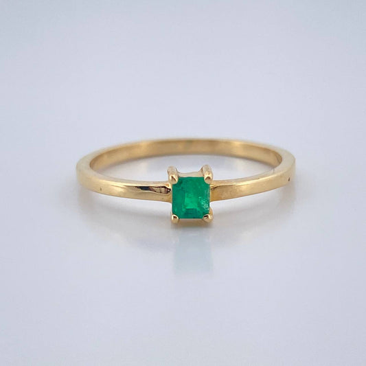 Anillo Cuadrado Esmeralda 1.8gr / T6 1/4 / Oro Amarillo 18K &