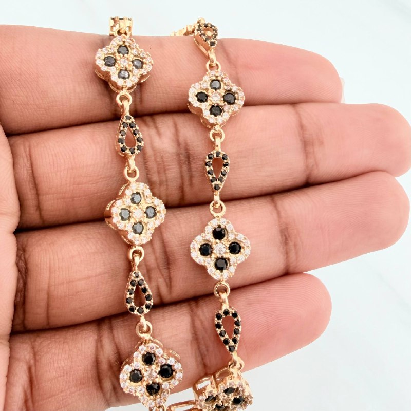 Clover Bracelet Drop 12.4 g / 7 3/4 in / 9.5 mm 18K Yellow Gold