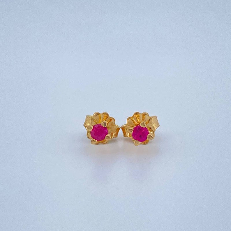 Stud Earrings Four Prongs Ruby 0.85gr / Yellow Gold 18K %