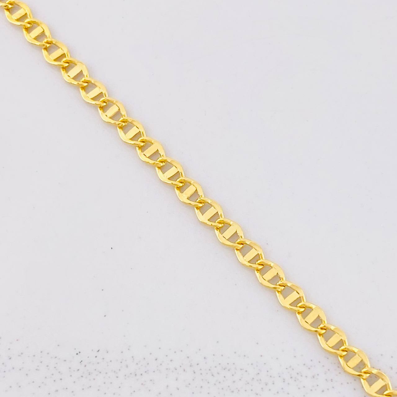 Flat Mariner Bracelet 1.25g / 7 1/2 in / 2.7mm Yellow Gold 18K