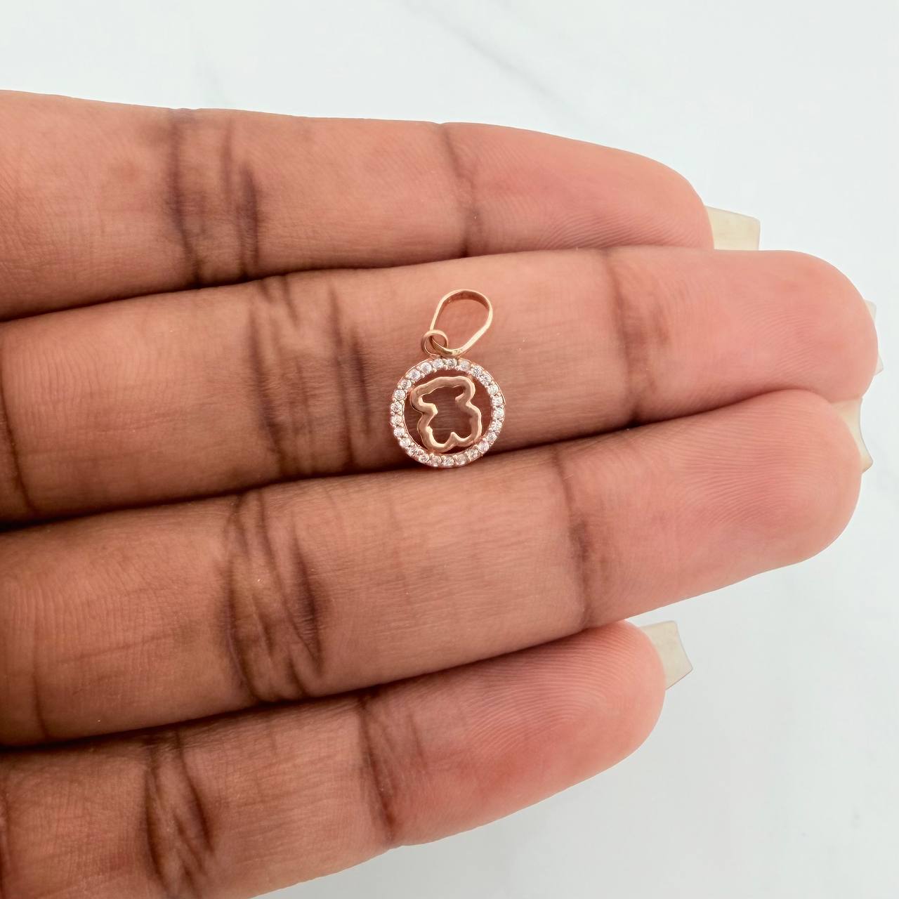 Dije Silueta Oso Ts 0.4gr / 1/2 in / Oro Amarillo 18K %