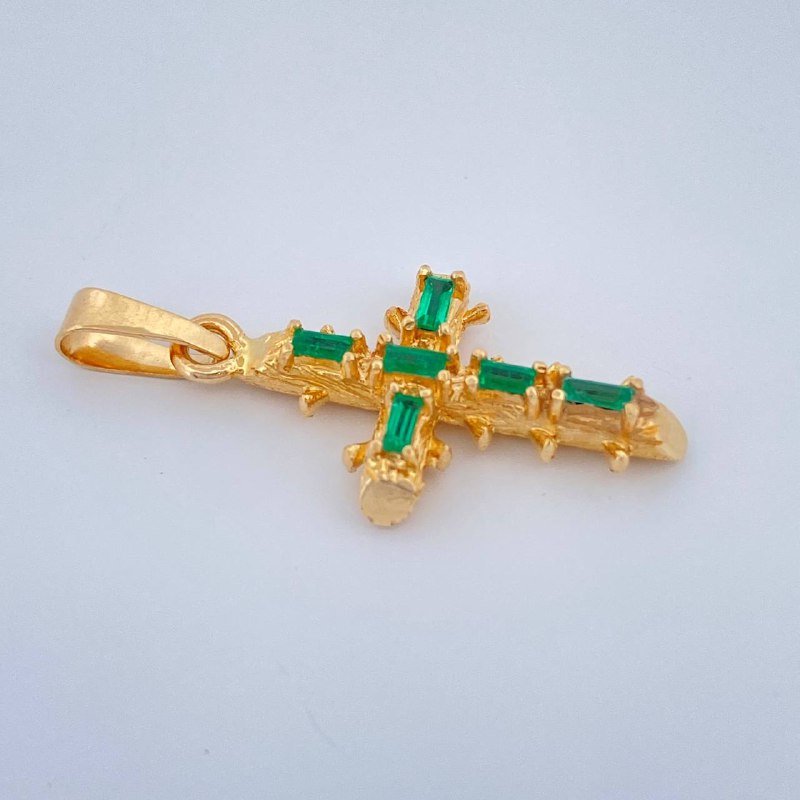 Baroque Cross Pendant 2.3gr / 1 1/4 in / 18K Gold