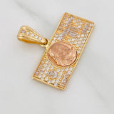 Dije 100 Dolares 3.5gr / 3/4 in / Tres Oros 18K $