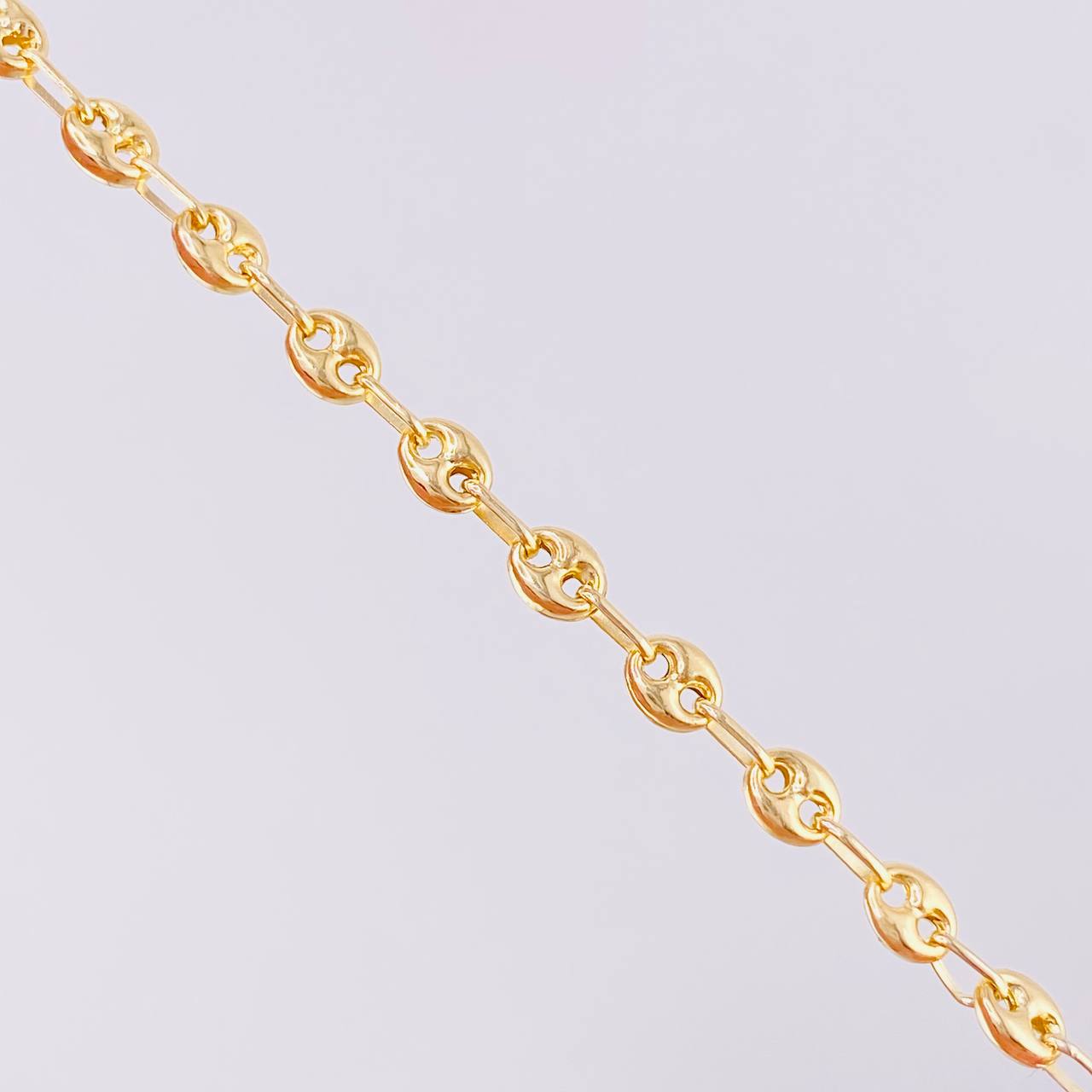 Rosario GC Virgen Milagrosa 8.55g / 26 in / 3.8mm Oro Amarillo 18K