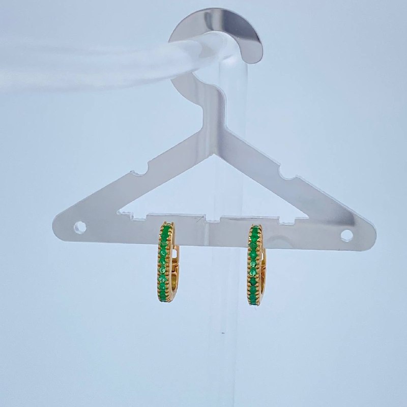 Candongas Carril Cuadrada Esmeralda 2gr / 1/2 in / Oro Amarillo 18K %