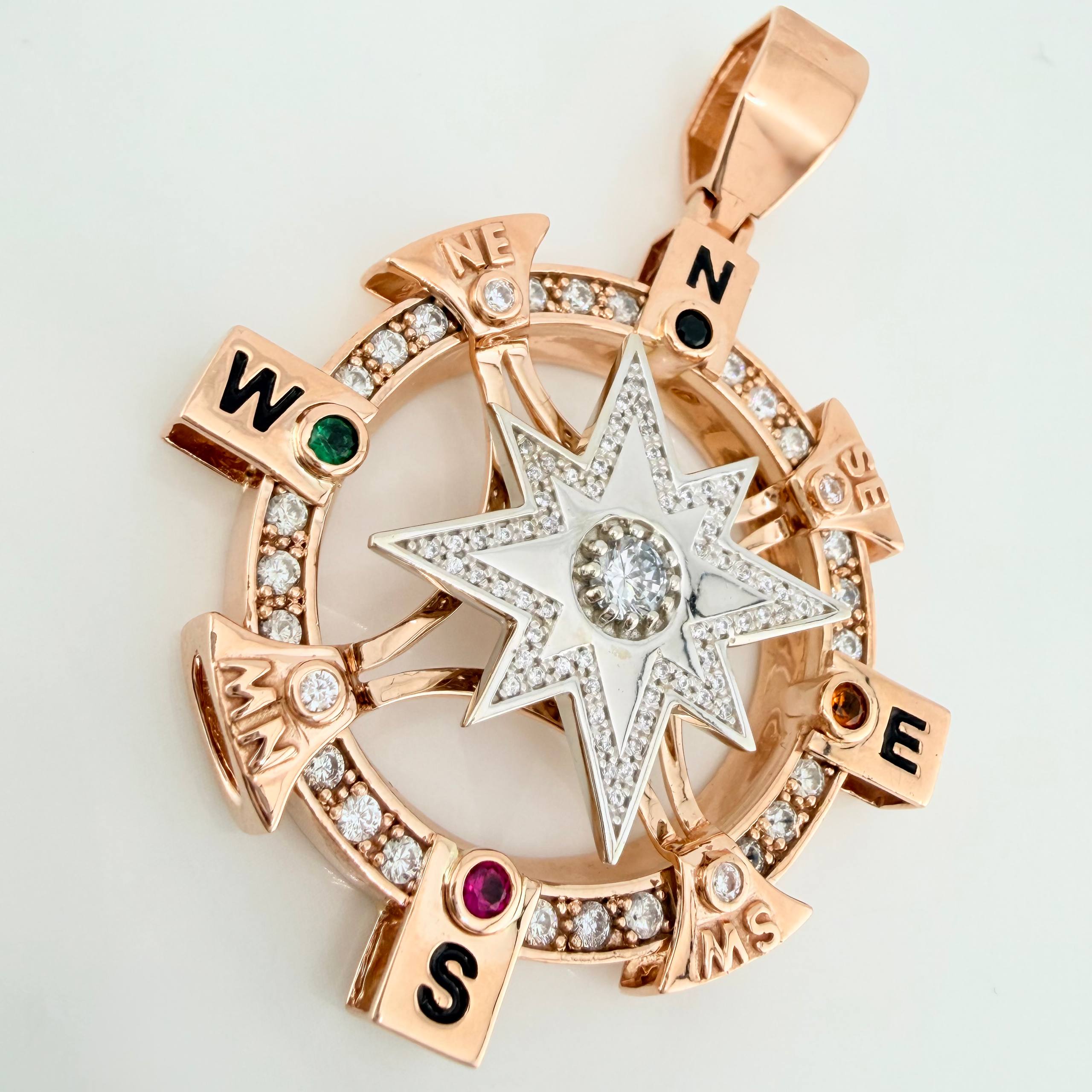 Pendant Compass Cardinal Star 32 g / 2 1/4 in Two Golds White Rose 18K