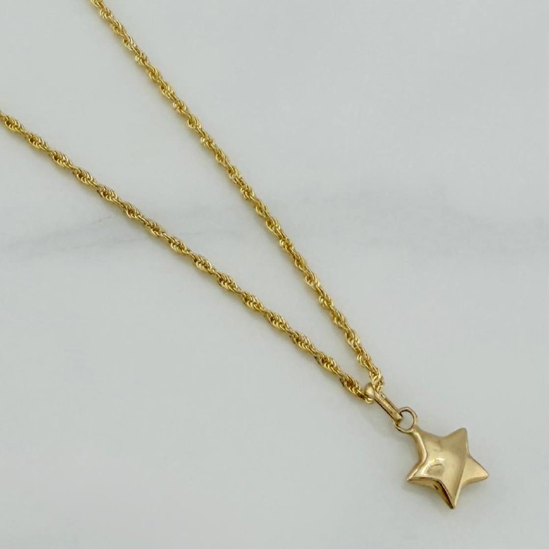 Set Cadena Lazo + Dije Estrella / 1,25 gr / 17 3/4 in Oro Amarillo 18K