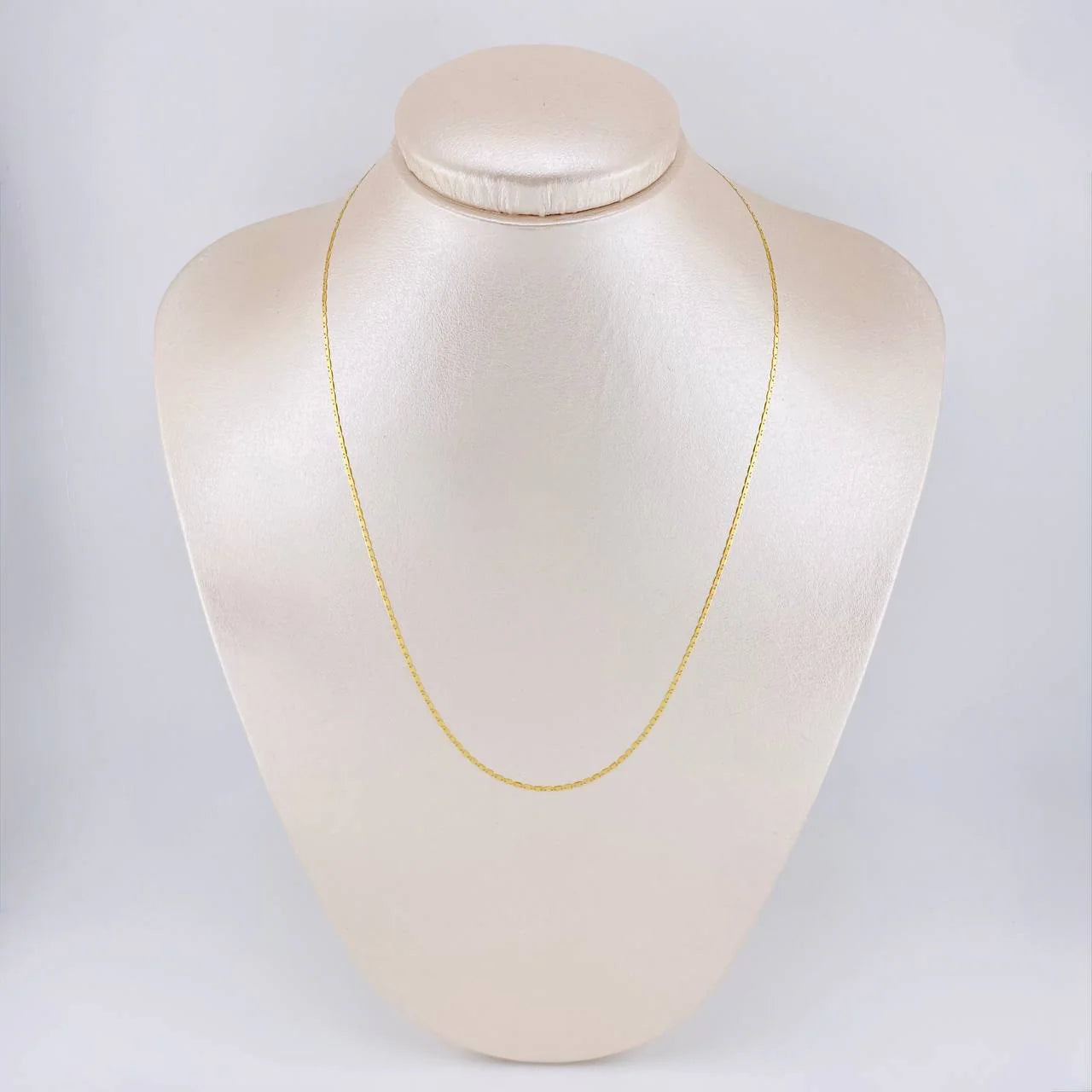 Flat Mariner Chain 2.2 g / 19 3/4 in / 1.6 mm 18K Yellow Gold