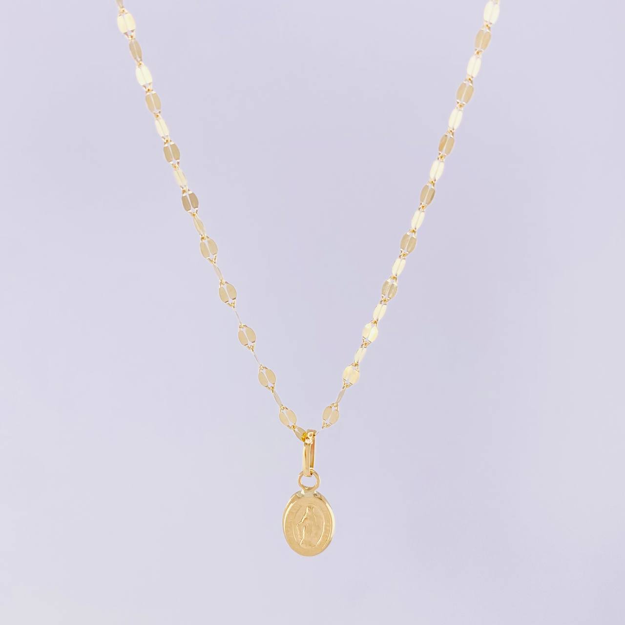 Set Cadena Flor Espejo + Dije Virgen Milagrosa / 1.25g / 18 in Oro Amarillo 18K