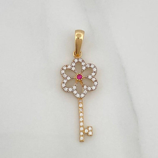 Dije Llave Flor 1.35gr / 1 1/4 in / Dos Oros Amarillo Blanco 18K &