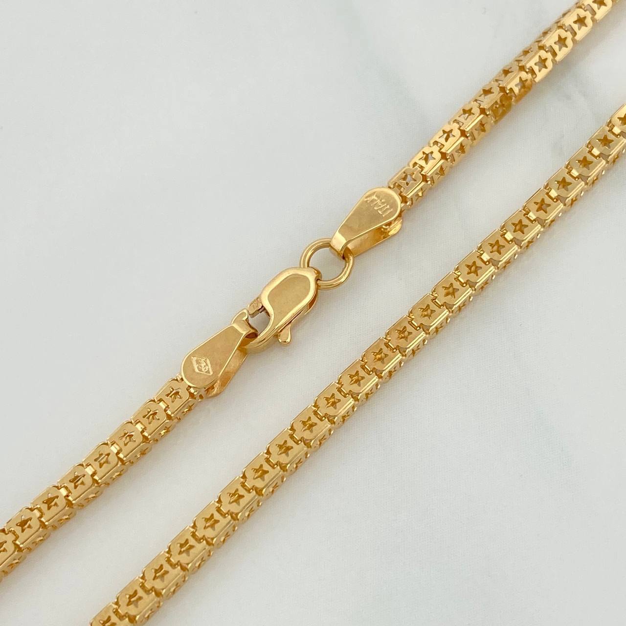 Cadena Veneciana Estrellas 8.1 g / 19 3/4 in / 2 mm Oro Amarillo 18K