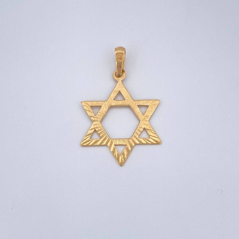 David Star Pendant 1.35gr / 1in / 18K Gold